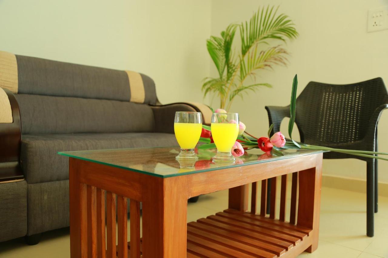 Palmtree Leaf, Munnar Hotel Bagian luar foto